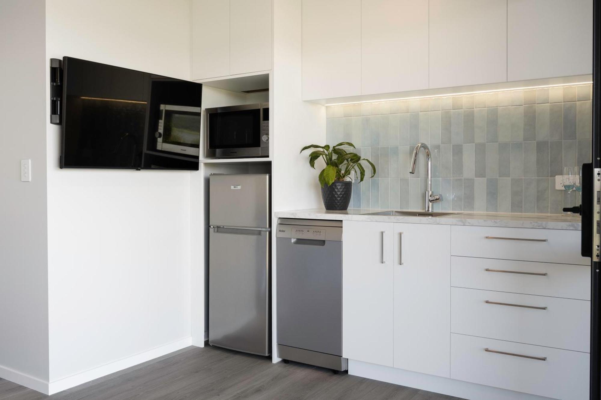 Pukehina Estuary Sunset Views Townhouse & Studio Eksteriør billede