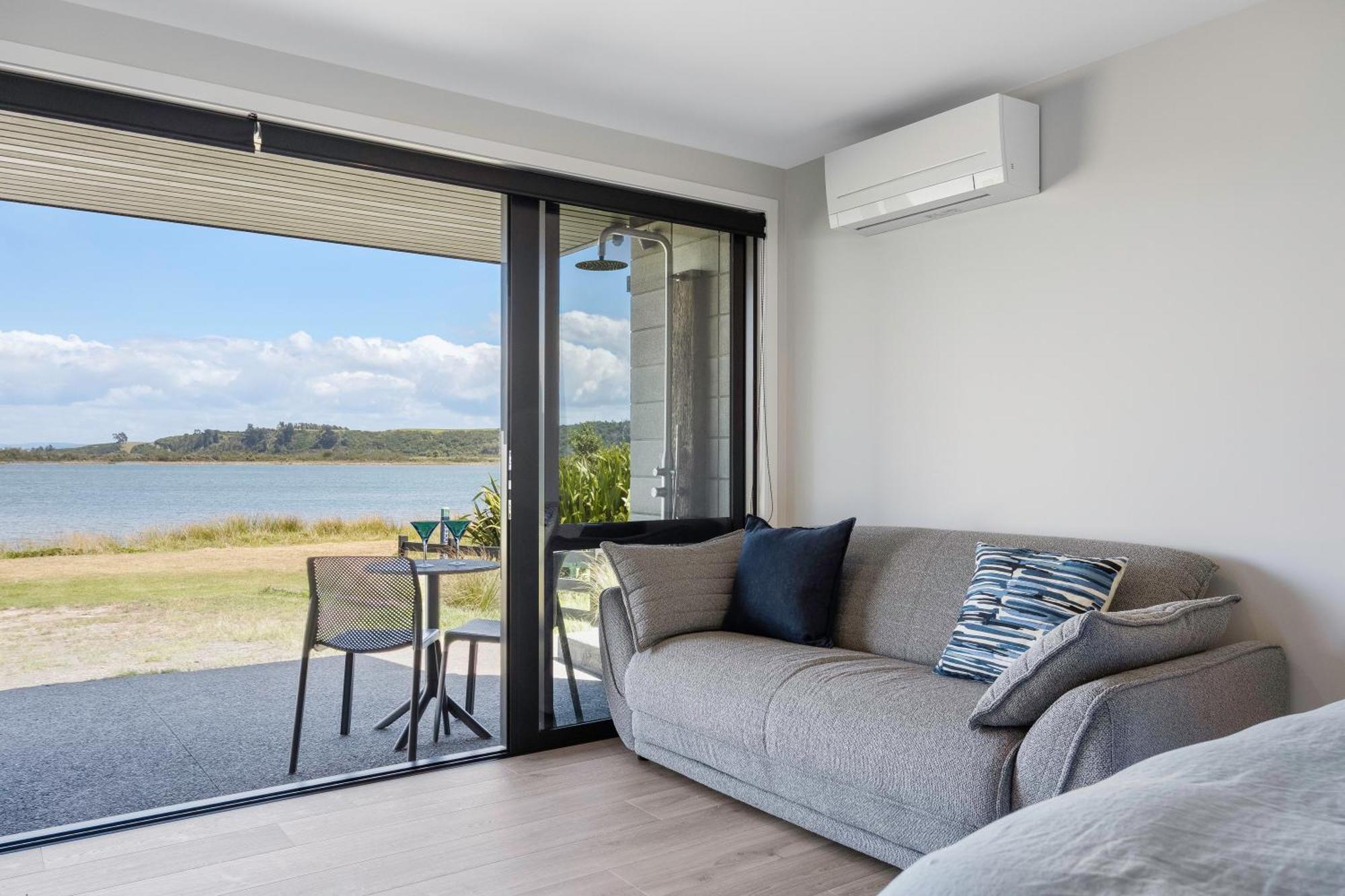 Pukehina Estuary Sunset Views Townhouse & Studio Eksteriør billede