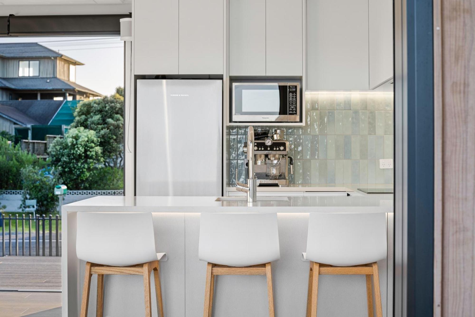 Pukehina Estuary Sunset Views Townhouse & Studio Eksteriør billede