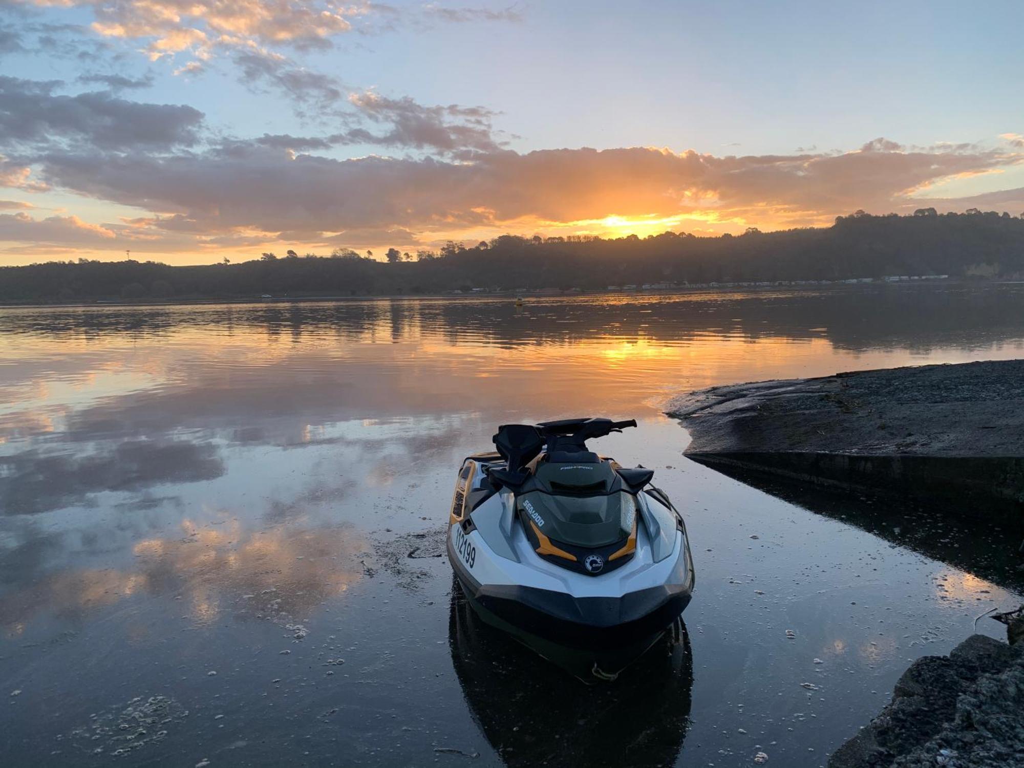 Pukehina Estuary Sunset Views Townhouse & Studio Eksteriør billede